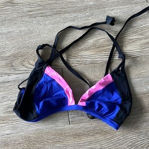 Lululemon swim top